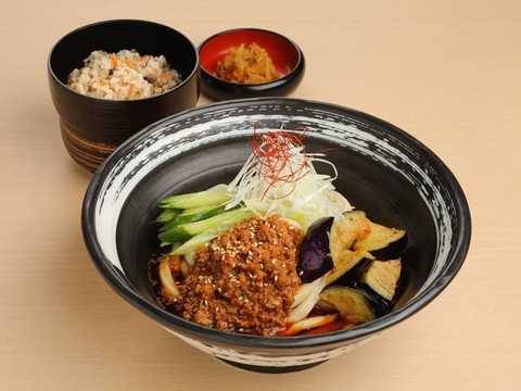 【ひやしうどん出品】 揚げ茄子と肉味噌のピリ辛冷やしうどん｜自家製麺 杵屋のショップ